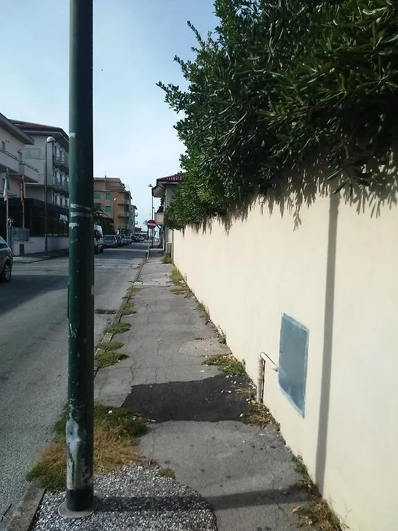 Apartment Villa Sophia Mare 1 Lido di Camaiore Italy