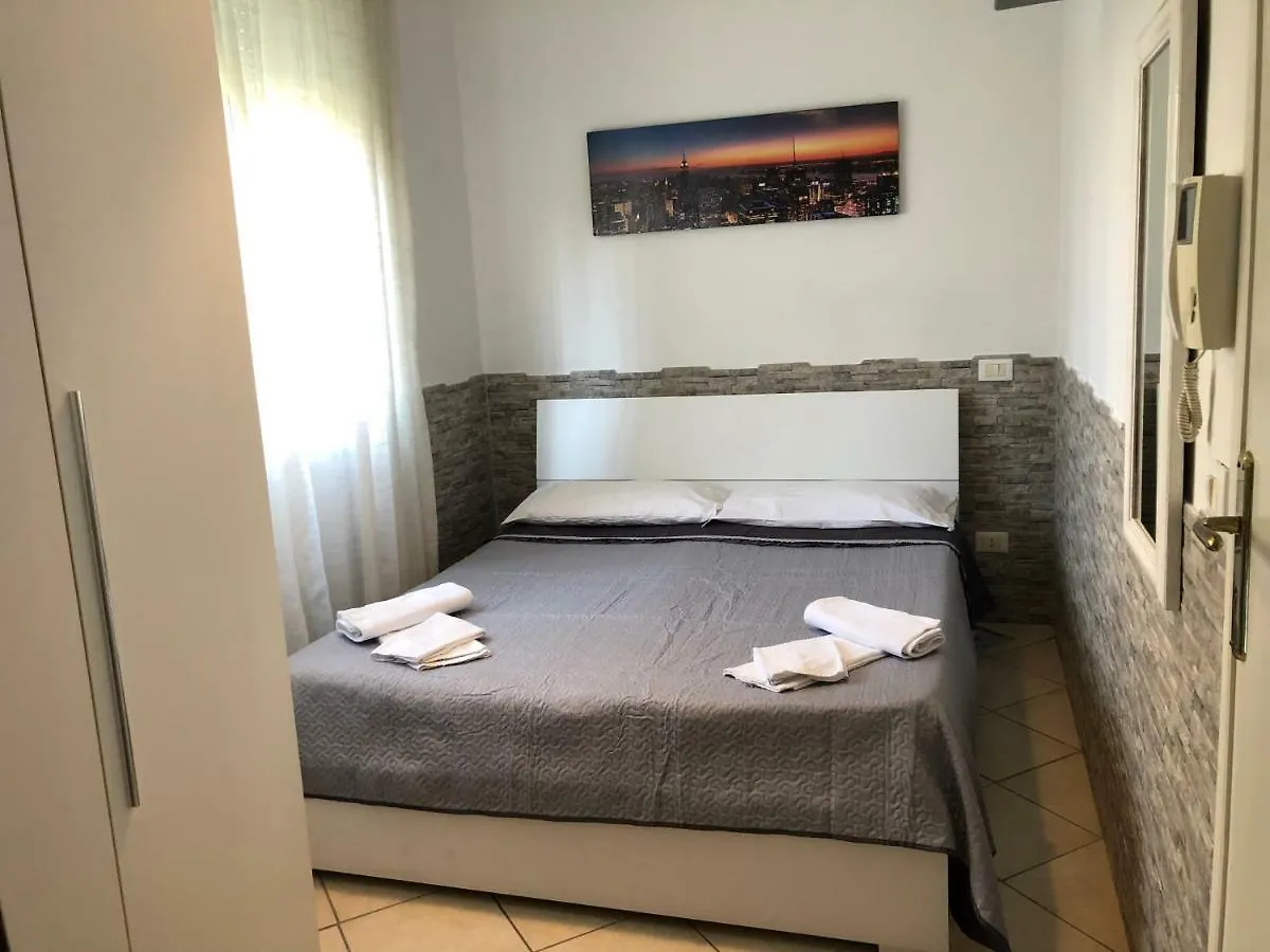 Villa Sophia Mare 1 Lido di Camaiore Apartment
